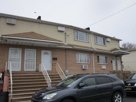 Home for Pre-foreclosure / auction Far Rockaway, Queens