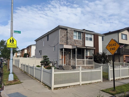 Single-family for Sale Great Kills, Staten Island