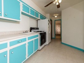 Home for Sale Throggs Neck, Bronx