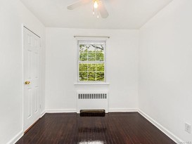 Home for Sale Throggs Neck, Bronx