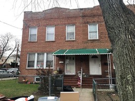 Home for Pre-foreclosure / auction Throggs Neck, Bronx