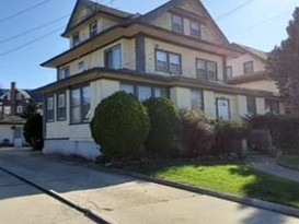 Home for Pre-foreclosure / auction Far Rockaway, Queens