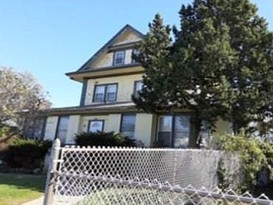 Home for Pre-foreclosure / auction Far Rockaway, Queens