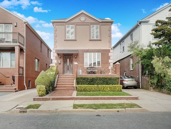 Single-family for Sale Manhattan Beach, Brooklyn