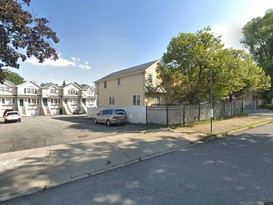 Home for Pre-foreclosure Oakwood, Staten Island