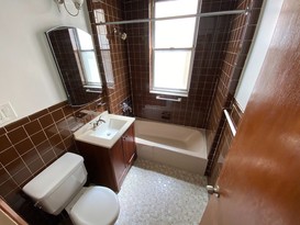 Home for Sale Throggs Neck, Bronx