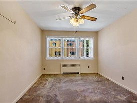 Home for Sale Throggs Neck, Bronx