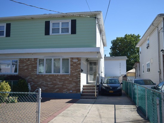 Single-family for Sale Mariners Harbor, Staten Island