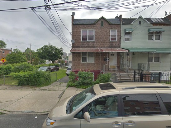 Multi-family for Pre-foreclosure Baychester, Bronx