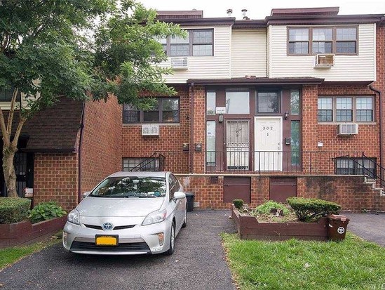 Condo for Sale College Point, Queens