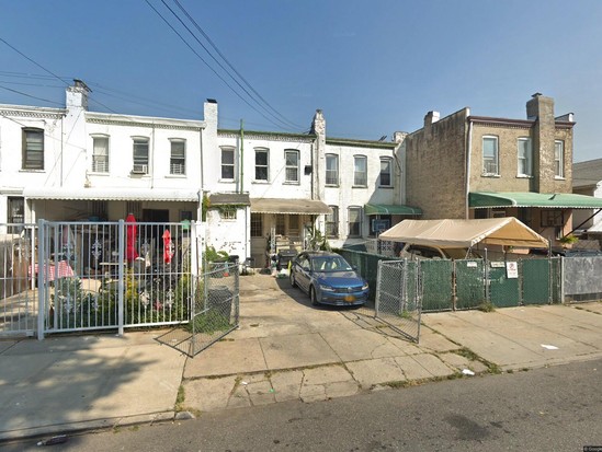 Multi-family for Pre-foreclosure / auction East New York, Brooklyn