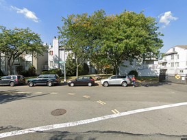 Home for Pre-foreclosure Mariners Harbor, Staten Island