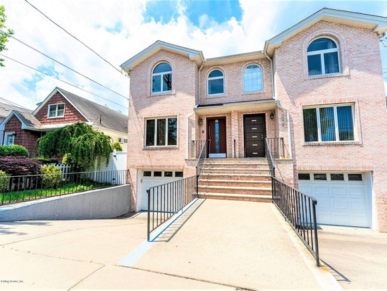 Single-family for Sale Midland Beach, Staten Island