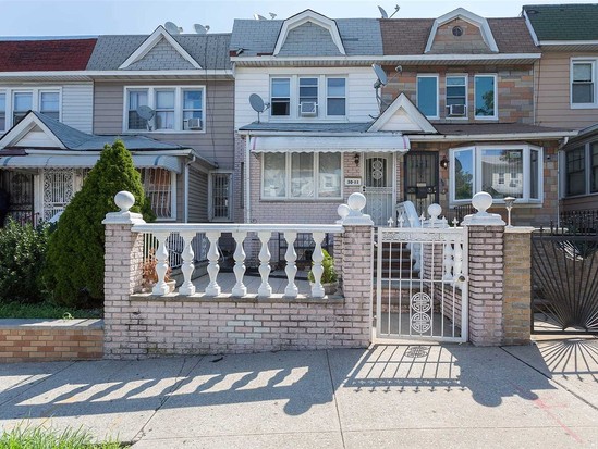 Single-family for Sale Jackson Heights, Queens