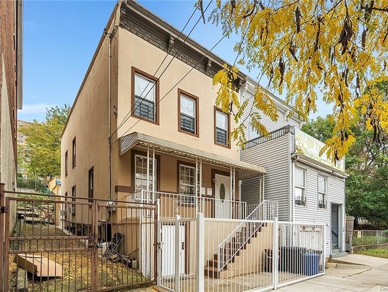 Multi-family for Sale Bronxwood, Bronx