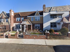 Home for Pre-foreclosure Jackson Heights, Queens