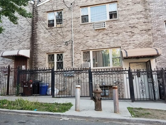 Multi-family for Sale Bronxwood, Bronx