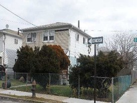 Home for Pre-foreclosure Far Rockaway, Queens