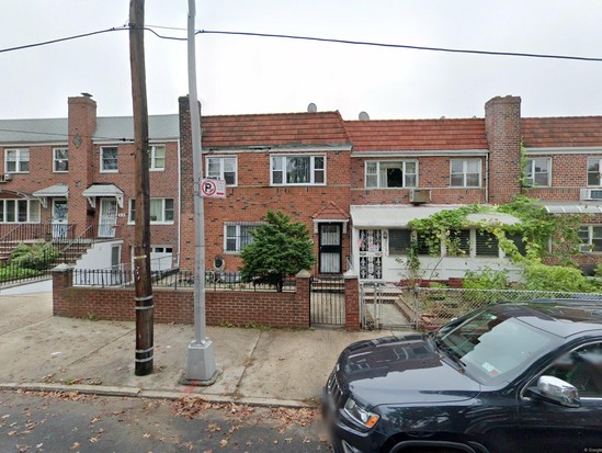 Apartment for Pre-foreclosure / auction Jackson Heights, Queens