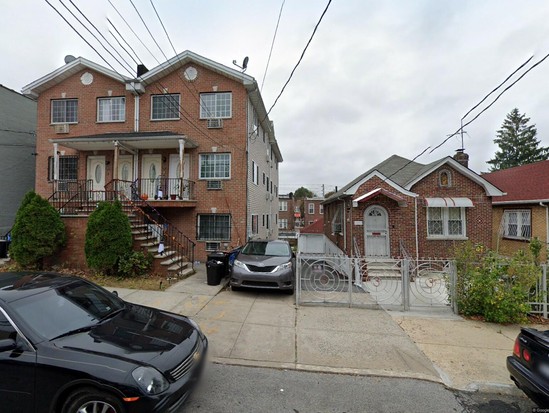 Multi-family for Contingent Bronxwood, Bronx