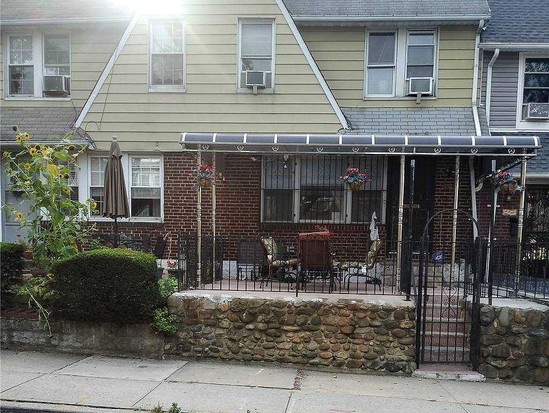 Single-family for Sale Jackson Heights, Queens