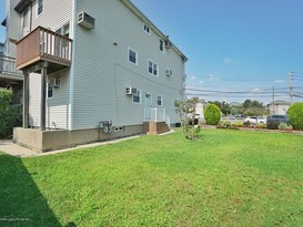 Home for Sale Oakwood, Staten Island