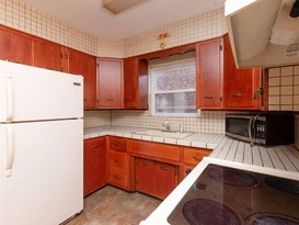 Home for Sale Throggs Neck, Bronx