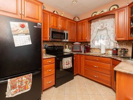 Home for Sale Throggs Neck, Bronx