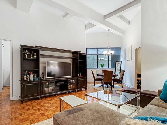 Apartment for Sale Turtle Bay, Manhattan