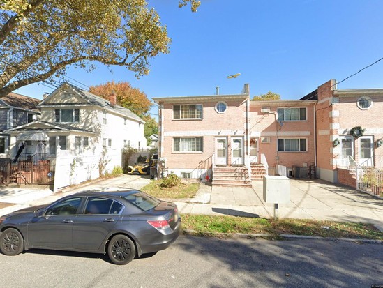 Multi-family for Pre-foreclosure Soundview, Bronx