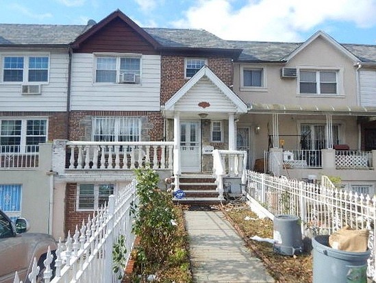 Single-family for Pre-foreclosure / auction Jackson Heights, Queens