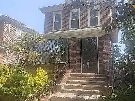 Single-family for Sale Jackson Heights, Queens