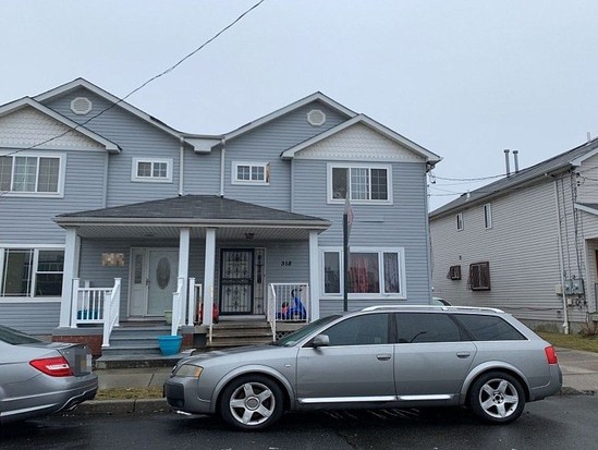 Single-family for Pre-foreclosure / auction Far Rockaway, Queens