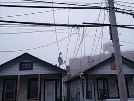 Home for Pre-foreclosure Arverne, Queens