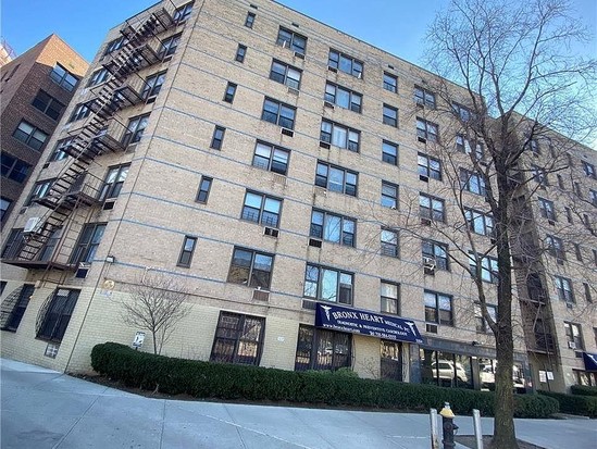 Condo for Sale Bedford Park, Bronx