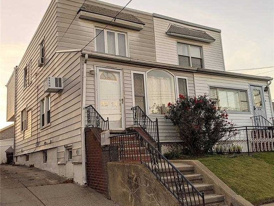 Single-family for Sale Auburndale, Queens