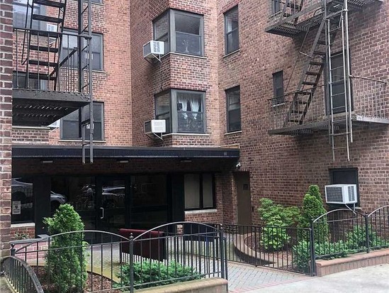 Condo for Sale East Elmhurst, Queens