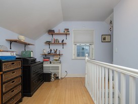 Home for Sale Throggs Neck, Bronx