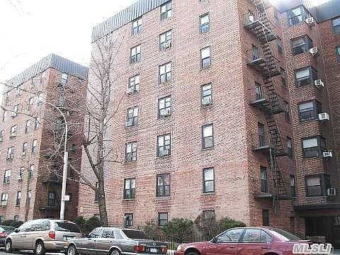 Condo for Sale East Elmhurst, Queens