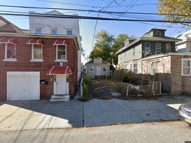 Home for Pre-foreclosure Soundview, Bronx