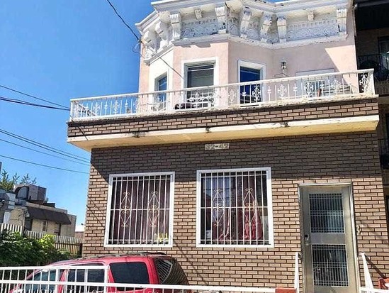 Multi-family for Pre-foreclosure / auction North Corona, Queens