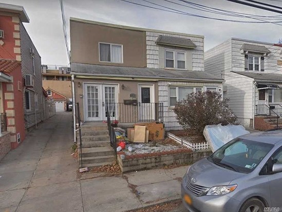 Multi-family for Sale Auburndale, Queens