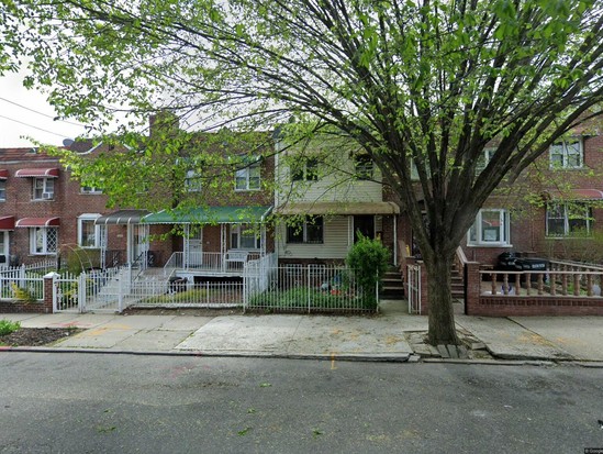 Single-family for Pre-foreclosure Laconia, Bronx