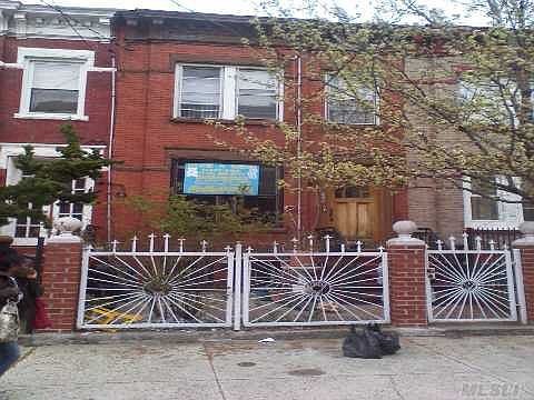 Single-family for Sale East New York, Brooklyn