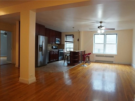 Condo for Sale Bedford Park, Bronx