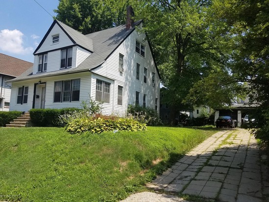 Single-family for Sale West Brighton, Staten Island