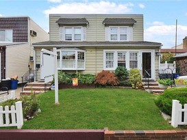 Home for Sale Auburndale, Queens