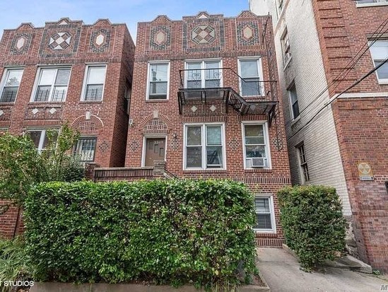 Multi-family for Sale Schuyerville, Bronx