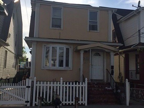 Single-family for Sale Far Rockaway, Queens