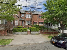 Home for Pre-foreclosure Laconia, Bronx